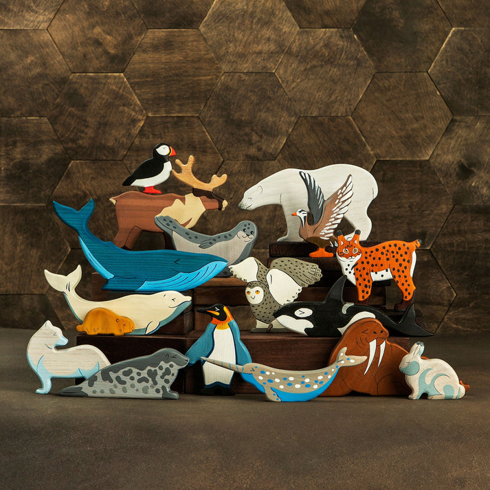 Wooden Caterpillar king penguin