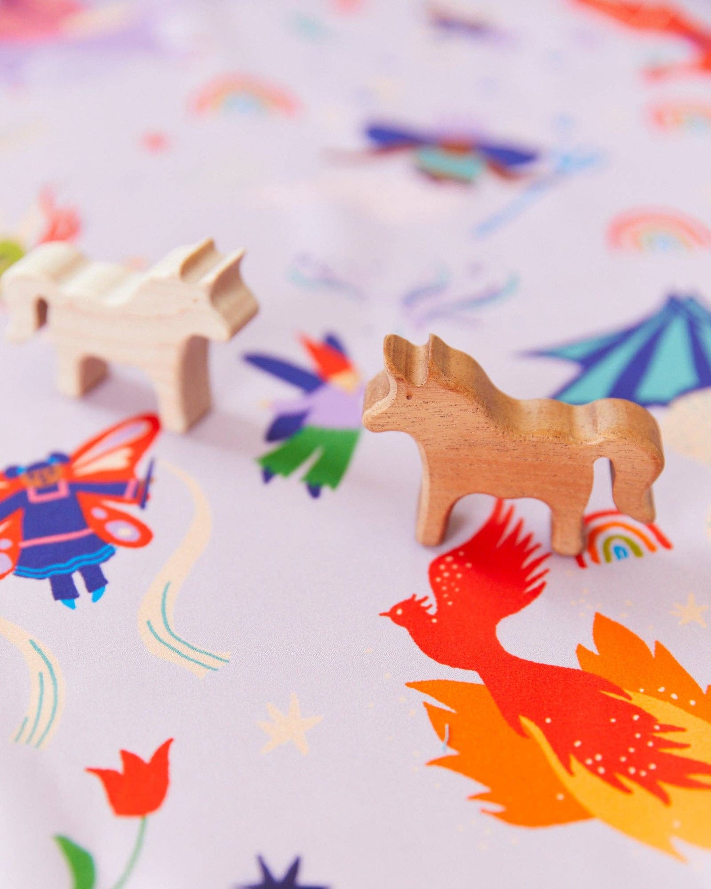Magical Creatures Seek & Find - Unicorns, Mermaids, Dragons!