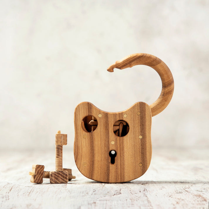 Montessori Wooden Lock with 2 Key
